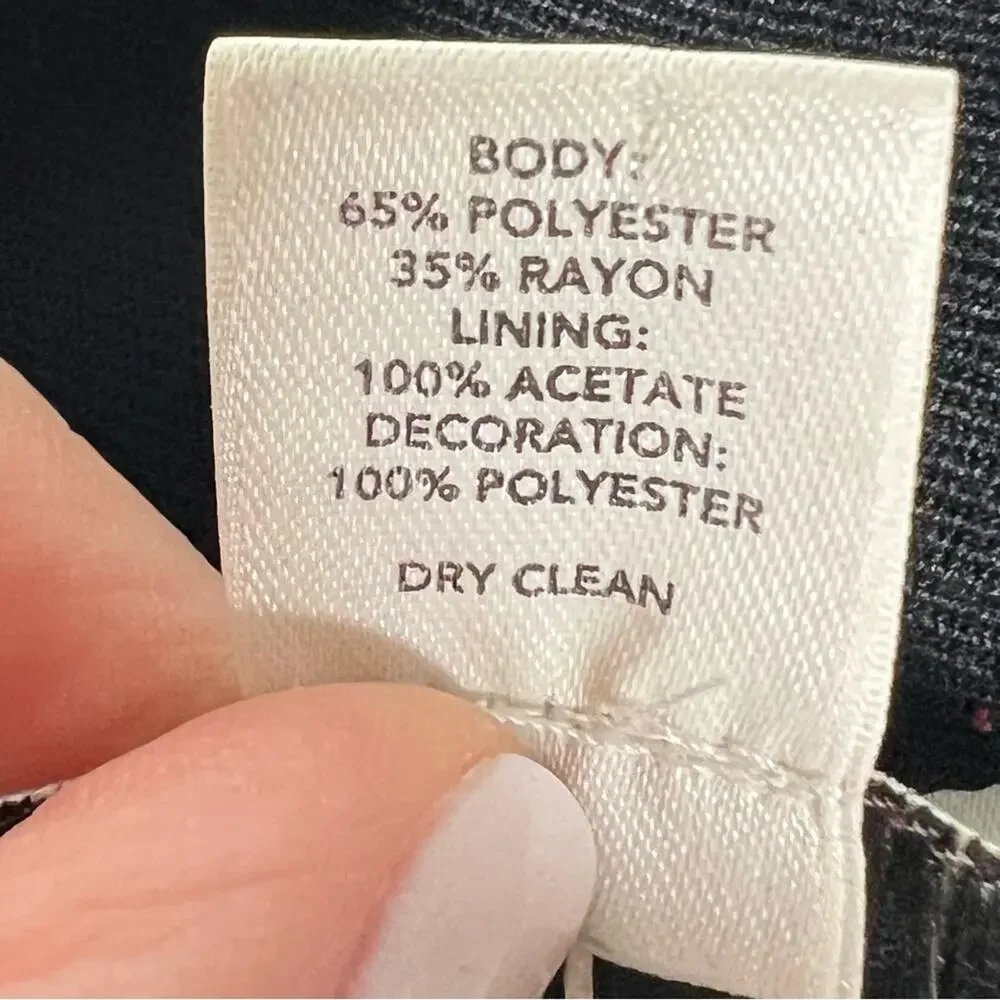 Loft black pleated A line embroidered skirt size 6 petite 6P B139 - Picture 3 of 4